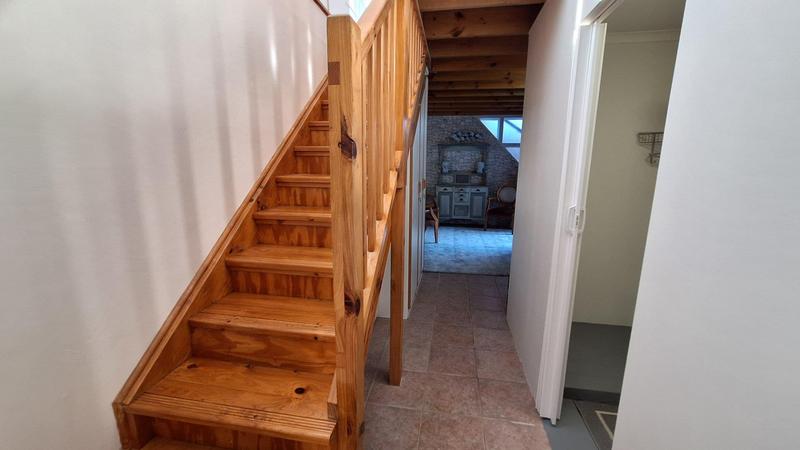 5 Bedroom Property for Sale in Reebok Western Cape
